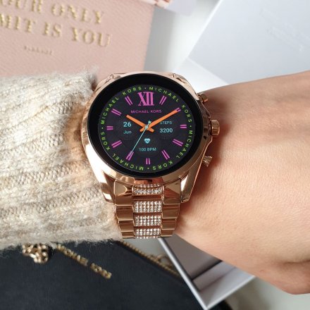 Różowozłoty smartwatch Michael Kors z kryształkami 6 GEN MKT5135 BRADSHAW