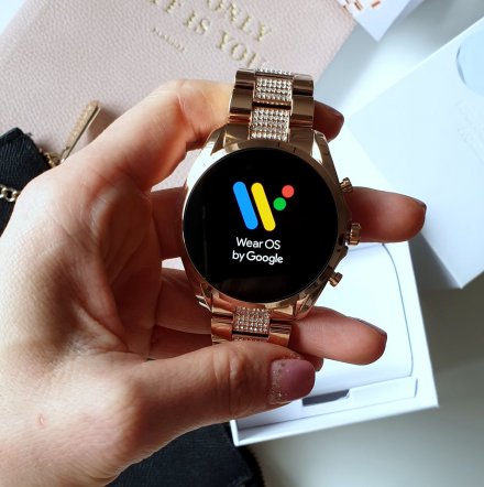 Różowozłoty smartwatch Michael Kors z kryształkami 6 GEN MKT5135 BRADSHAW