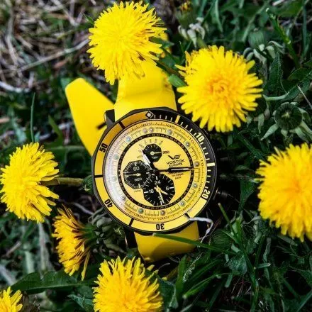 Zegarek Vostok Europe Lunokhod-2 z bransoletką czarny YM86-620C504B