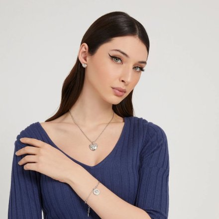 Srebrny naszyjnik Guess z sercem zawieszka GUESS TALISMANIA JUBN01433JW