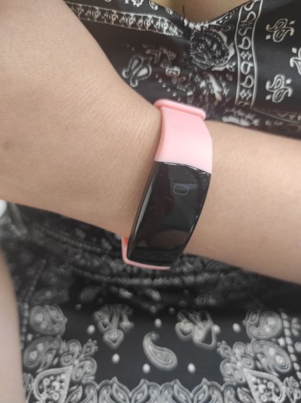 Różowa opaska smartband Rubicon RNCE80 smartwatch z ciśnieniomierzem SMARUB119