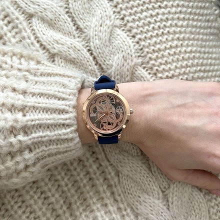 Różowozłoty zegarek Guess 4G ze szklaną tarczą GW0452L1