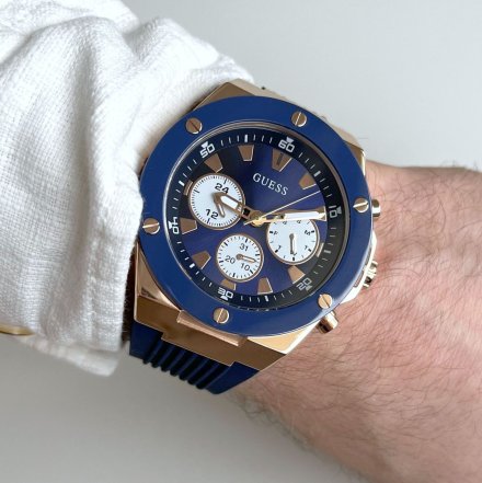 Zegarek męski Guess Poseidon z granatowym paskiem GW0057G2
