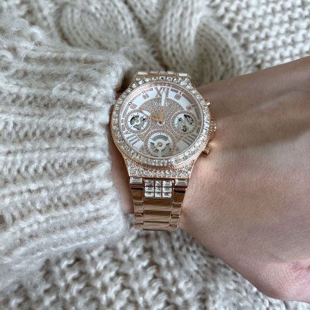 Różowozłoty zegarek damski Guess Moonlight z bransoletką z kryształkami GW0320L3