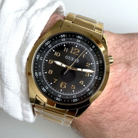 Złoty zegarek Guess Max z czarną tarczą i złotą bransoletką GW0493G2
