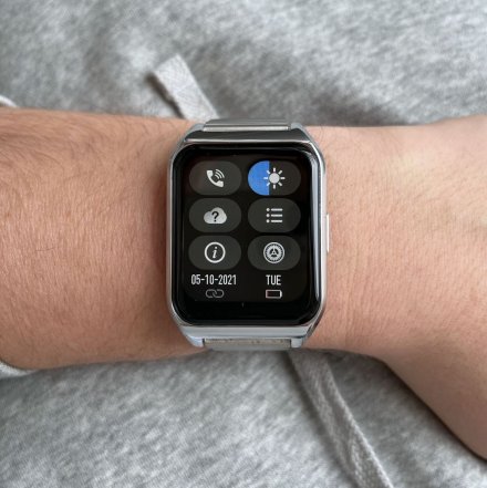 Smartwatch z funkcją rozmowy Termometr Ciśnienie Rubicon RNCE89 srebrny SMARUB161
