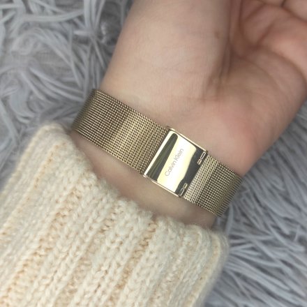Zegarek damski Calvin Klein Twisted Bezel ze złotą bransoletką 25200012