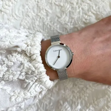 Zegarek damski Calvin Klein Minimalistic T Bar ze srebrną bransoletką 25200082