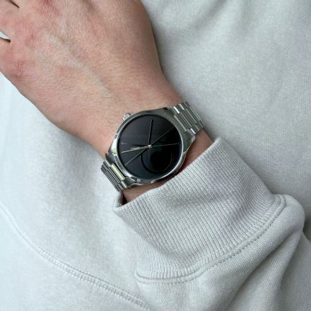 Zegarek Calvin Klein Iconic ze srebrną bransoletką 25200163
