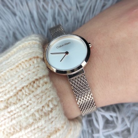 Zegarek damski Calvin Klein Minimalistic T Bar z różowozłotą bransoletką 25200140