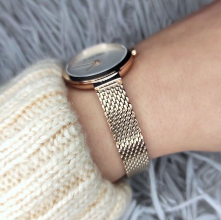 Zegarek damski Calvin Klein Minimalistic T Bar z różowozłotą bransoletką 25200140