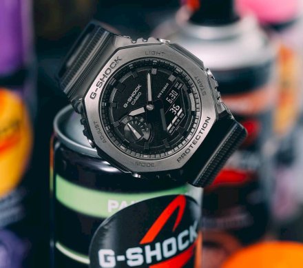 Czarny zegarek Casio G-SHOCK GM-2100BB-1AER