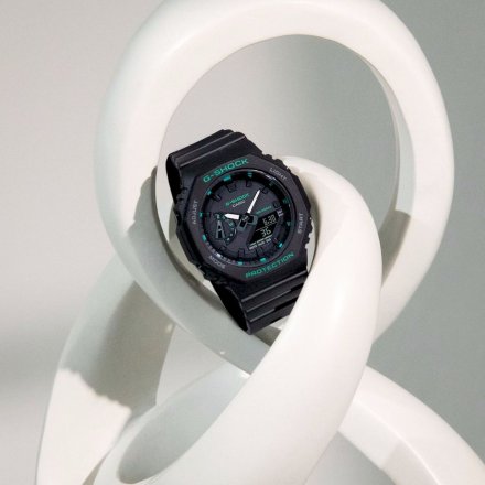 Czarny zegarek Casio G-SHOCK GMA-S2100GA-1AER
