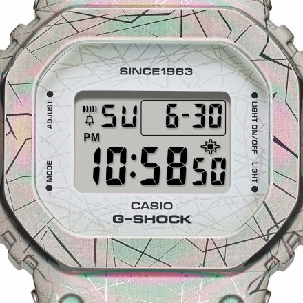 Kolorowy zegarek Casio G-SHOCK Adventurer's stone prostokątny GM-S5640GEM-7ER