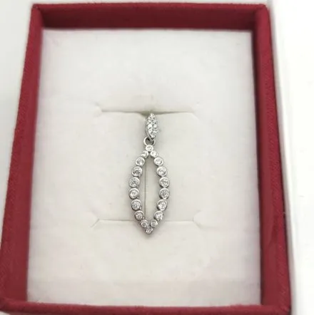 Srebrna zawieszka z cyrkoniami GR17 • Srebro 925