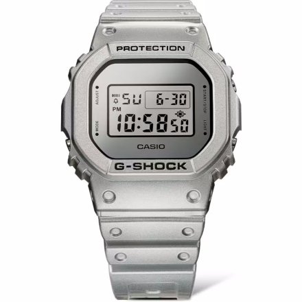 Metaliczny srebrny zegarek Casio G-SHOCK Forgotten Future DW-5600FF-8ER