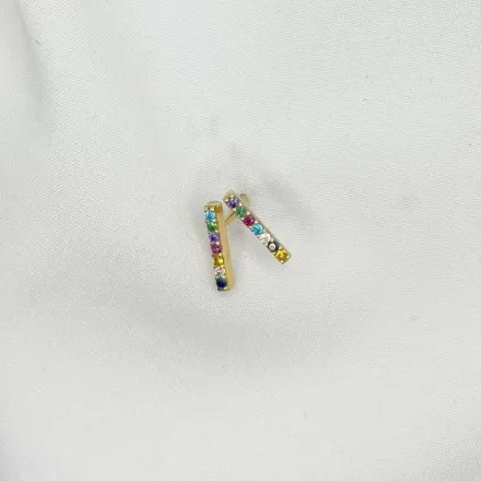 Złote kolczyki patyczki podłużne strzałki z kolorowymi cyrkoniami A084 • Złoto 585 0.84g