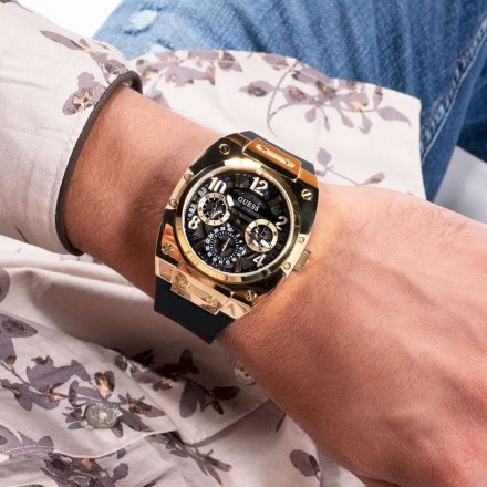 Złoty zegarek męski Guess Prodigy z czarnym paskiem GW0569G2
