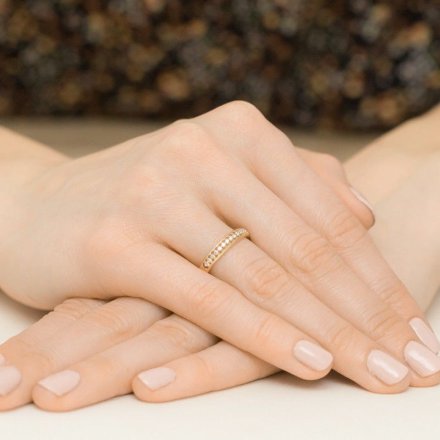 Złoty pierścionek ażurowa obrączka z cyrkoniami r.11 • Złoto 585