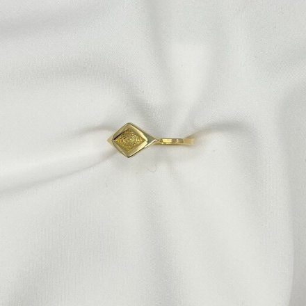 Złoty pierścionek z geometrycznym wzorem romb r.17 • Złoto 585