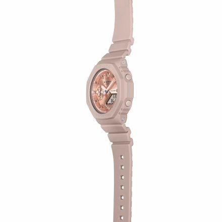 Różowy zegarek Casio G-SHOCK GMA-S2100MD-4AER zabrudzony róż