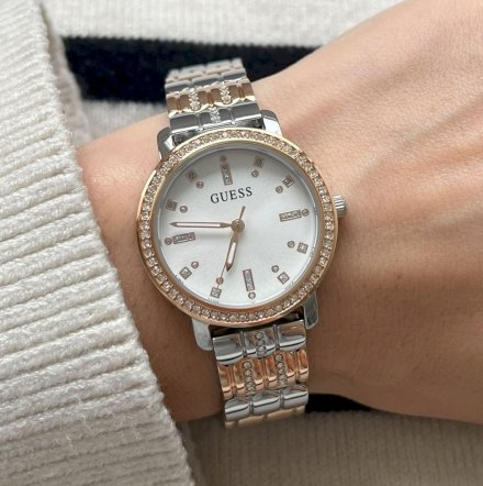 Różowo-srebrny delikatny zegarek Guess Hayley z bransoletą GW0612L3