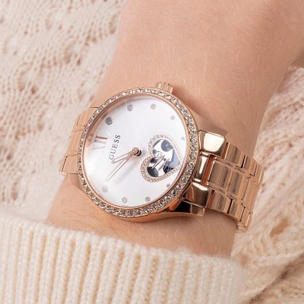 Różowozłoty zegarek damski Guess Be Loved z sercem GW0380L3