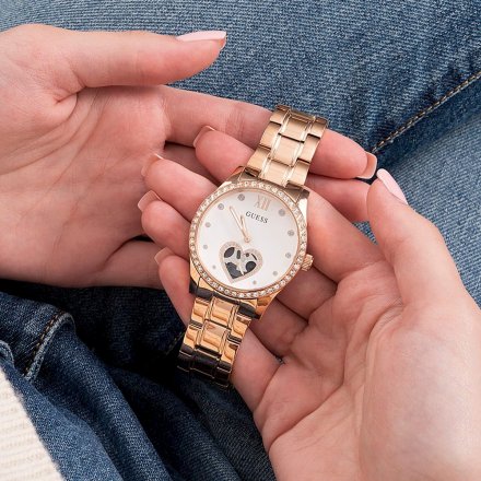 Różowozłoty zegarek damski Guess Be Loved z sercem GW0380L3