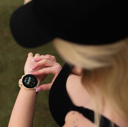 GRAVITY GT1-6 beżowy smartwatch z pomiarem ciśnienia
