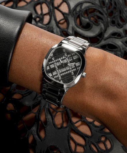 Srebrny zegarek damski Guess Clash tarcza w kratę GW0600L1