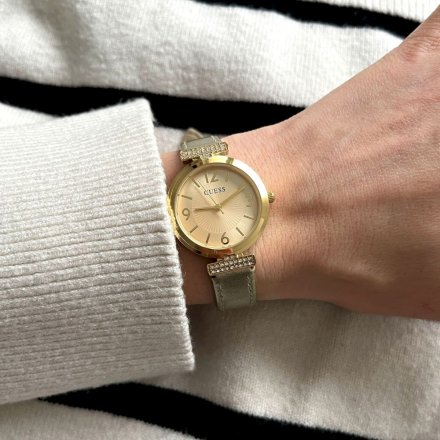 Złoty zegarek damski Guess Array ze skórzanym paskiem GW0614L2