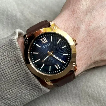 Różowozłoty zegarek męski Guess Crescent  z dodatkowym paskiem GW0630G3