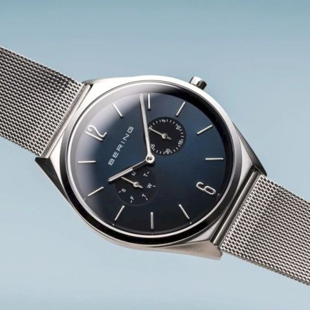 Srebrny zegarek Bering ULTRA SLIM 17140-007 z multidatownikiem