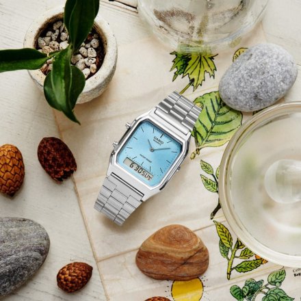 Srebrny zegarek Casio AQ-230A-2A1MQYES Vintage z niebieską tarczą w stylu Retro ze wskazówkami