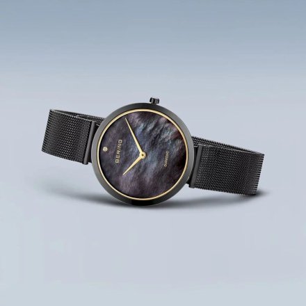 Czarny damski Bering 18132-132 Zegarek  Classic z masą perłową