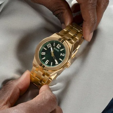 Złoty zegarek Guess Escape zielona tarcza GW0661G2