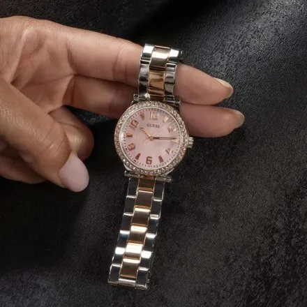 Guess Fawn zegarek damski z dwukolorową bransoletką z różową tarczą GW0686L4