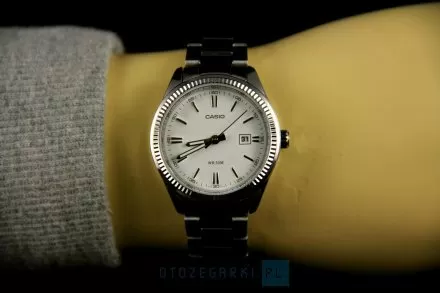 Casio Classic zegarki dla par zestaw zielona / biała tarcza