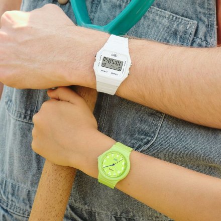 Casio Sport zegarek biały z wyświetlaczem F-91WB-7AEF