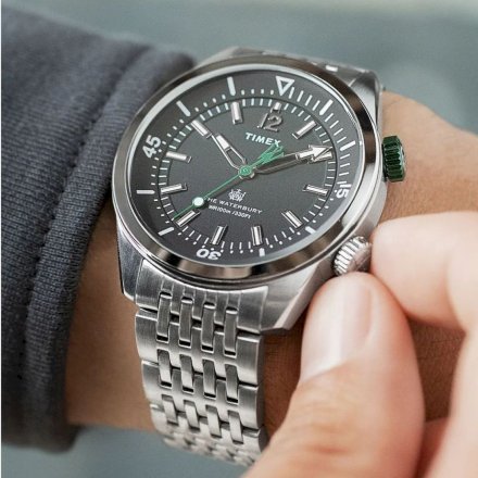Męski zegarek Timex Waterbury Dive z bransoletą TW2V49700